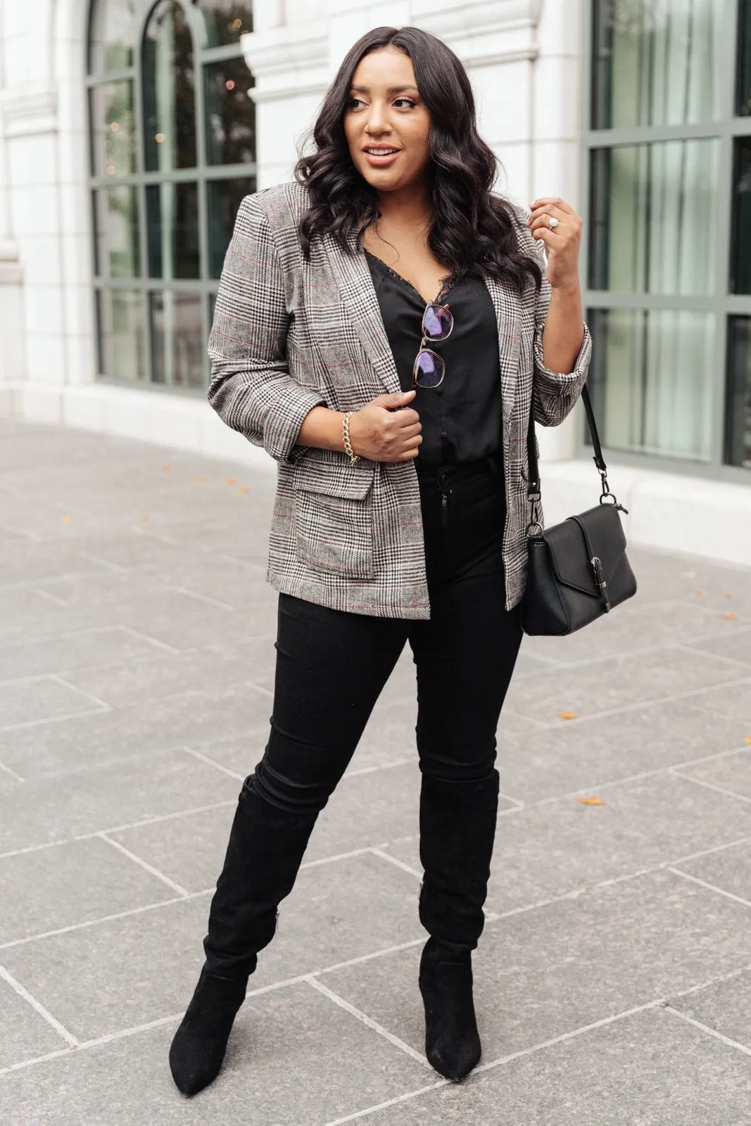 Feminine Boyfriend Blazer in Plaid